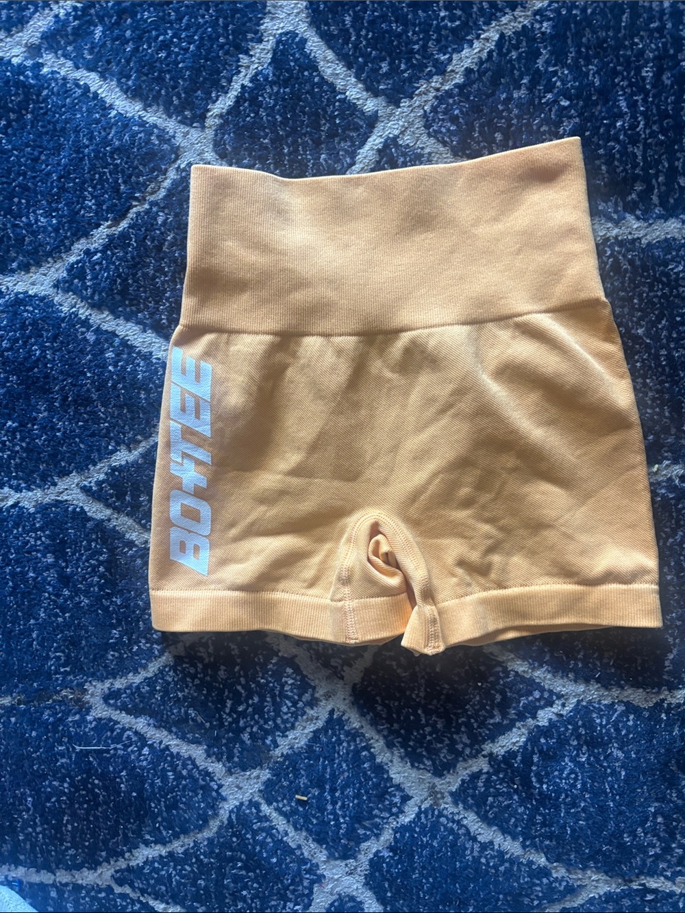 Bo+tee  Peach High-Waist Seamless Bike Shorts
